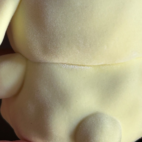 Sanrio Pompompurin Flocked Bunnies Top Toy Blind Box Figure - Picture 10 of 10